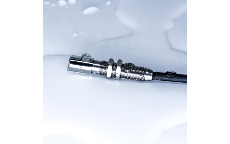 可用于电机轴芯开料机定位传感器那个好